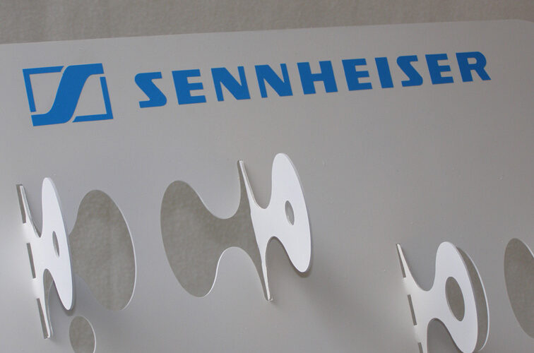 Sennheiser-electronic_portfolio_Praesentationsdisplay-prototyp-4_rheinweiss